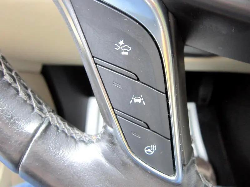 used 2019 Cadillac XT5 car, priced at $21,988