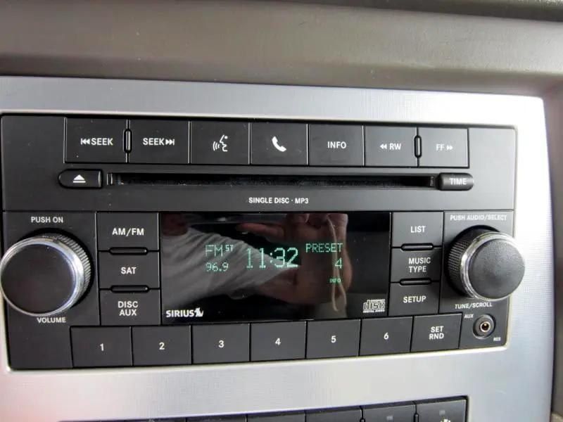 used 2010 Jeep Commander car, priced at $10,988
