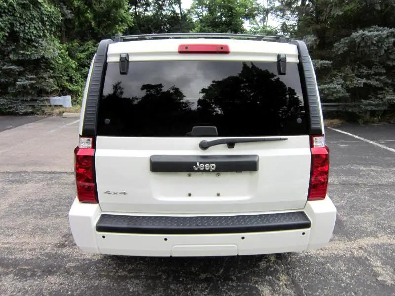 used 2010 Jeep Commander car, priced at $10,988