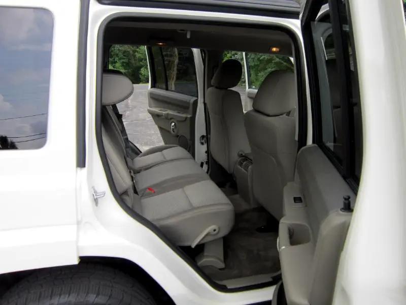 used 2010 Jeep Commander car, priced at $10,988