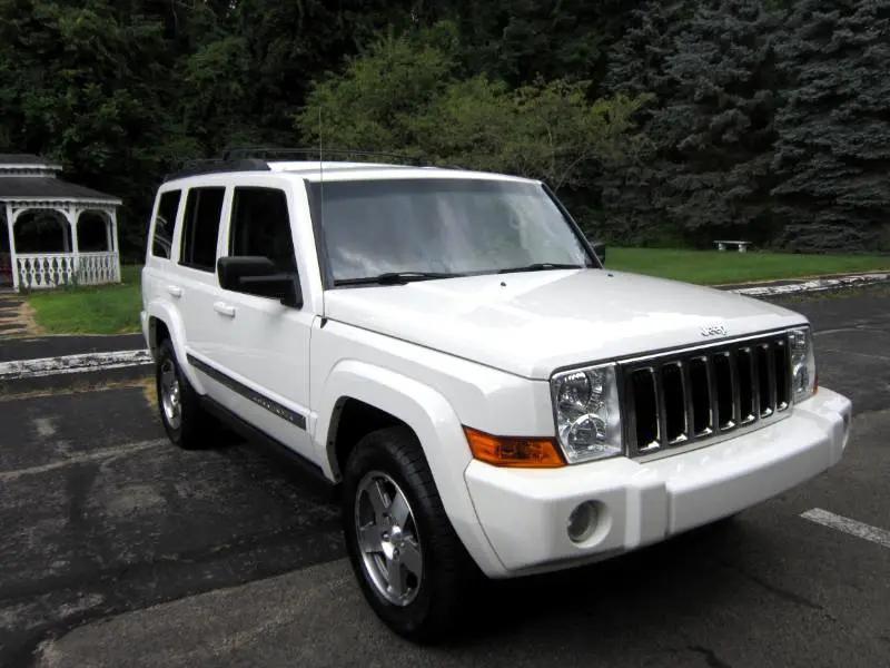 used 2010 Jeep Commander car, priced at $10,988