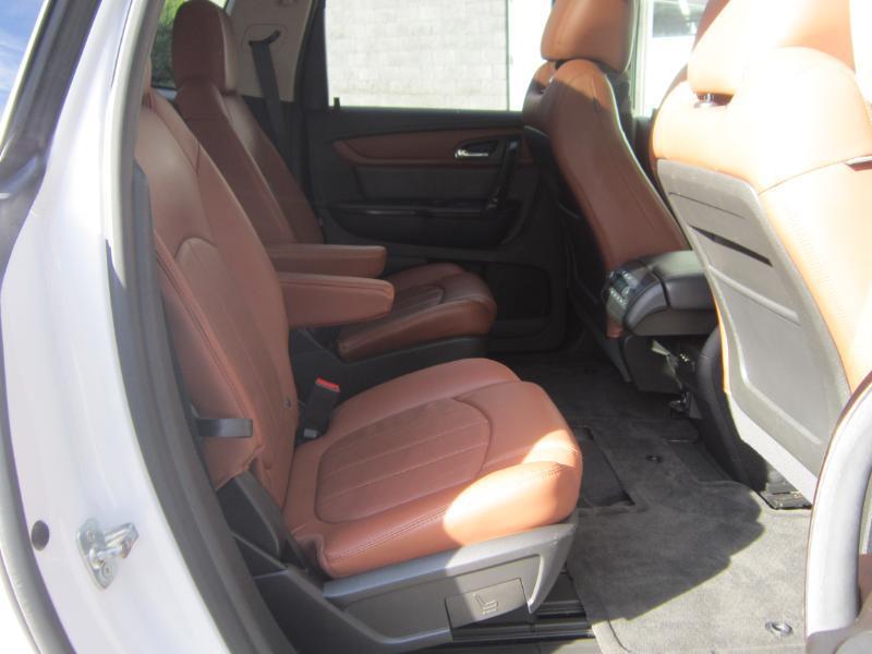 used 2017 Chevrolet Traverse car, priced at $17,988