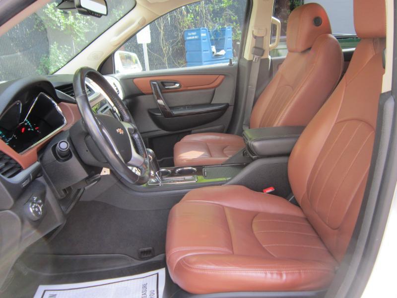 used 2017 Chevrolet Traverse car, priced at $17,988