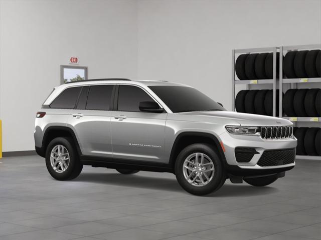 new 2024 Jeep Grand Cherokee car, priced at $37,062