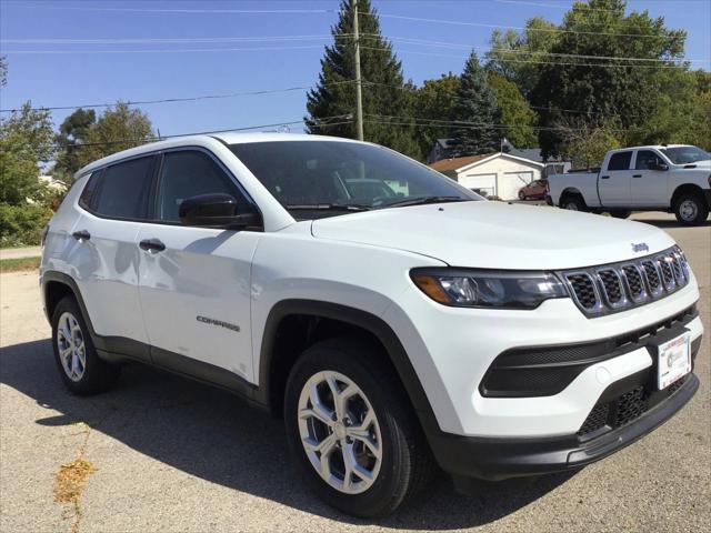 new 2024 Jeep Compass car, priced at $26,499