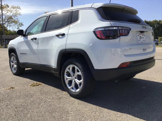 new 2024 Jeep Compass car, priced at $26,998