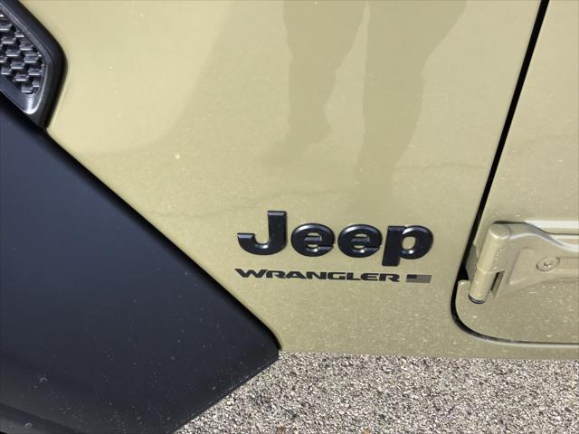 new 2025 Jeep Wrangler car, priced at $48,913