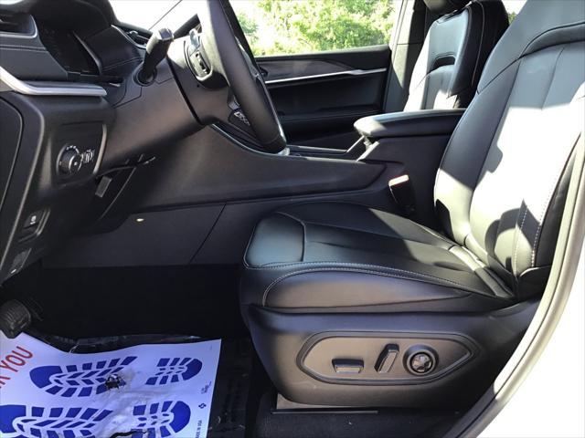 new 2025 Jeep Grand Cherokee L car, priced at $48,187