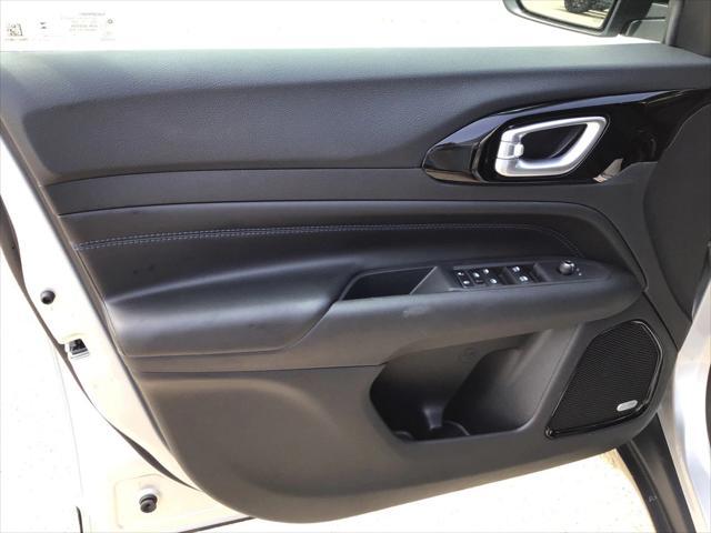 new 2025 Jeep Compass car, priced at $36,817