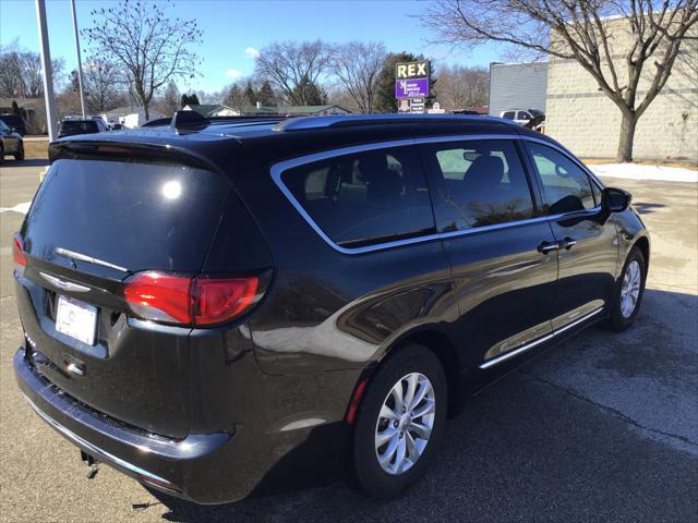 used 2018 Chrysler Pacifica car, priced at $10,582