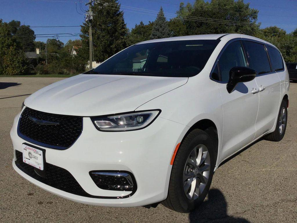 new 2026 Chrysler Pacifica car, priced at $46,920