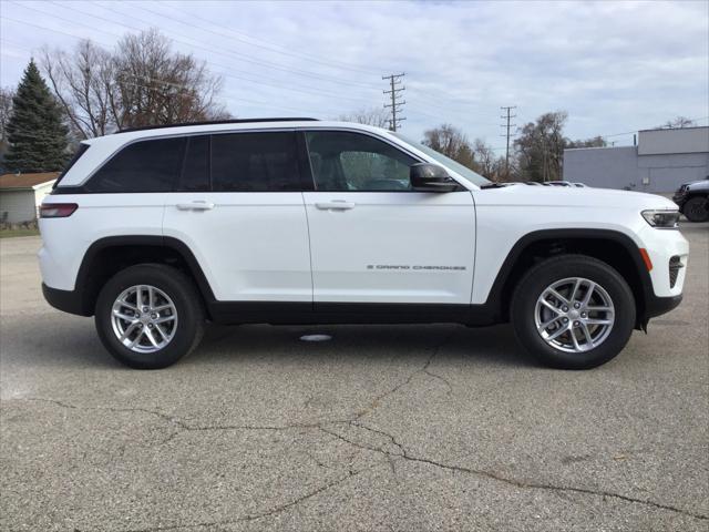 new 2025 Jeep Grand Cherokee car, priced at $42,554