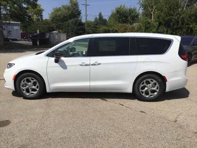 new 2024 Chrysler Pacifica car, priced at $49,408