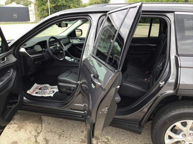 new 2024 Jeep Grand Cherokee car, priced at $52,104