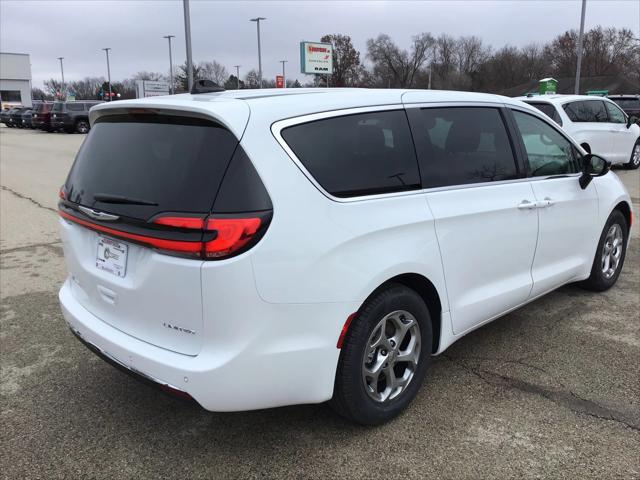 new 2024 Chrysler Pacifica car, priced at $48,368