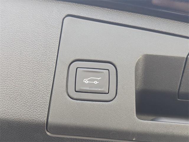 used 2025 Cadillac XT4 car, priced at $34,995