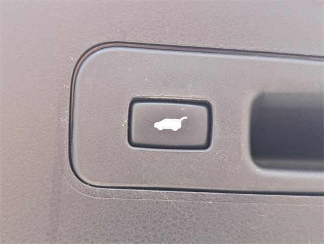 used 2019 Acura MDX car, priced at $20,900