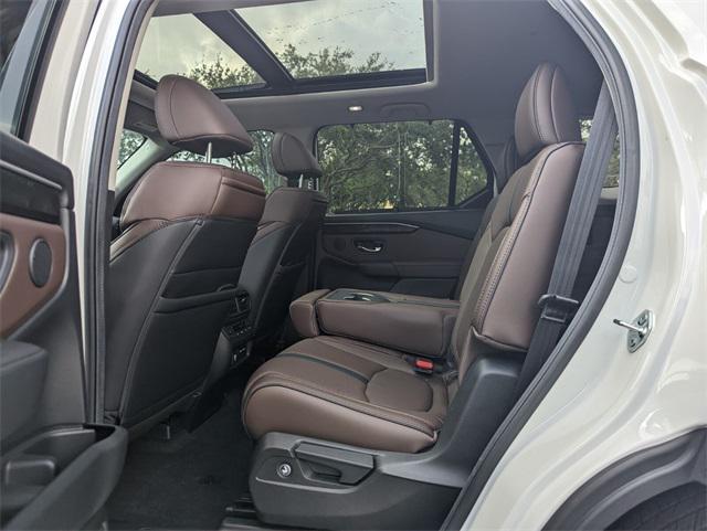 used 2025 Honda Pilot car, priced at $49,900