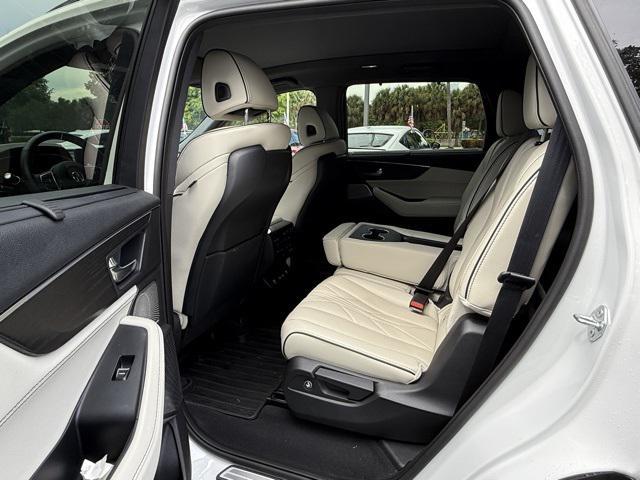 used 2022 Acura MDX car, priced at $54,998