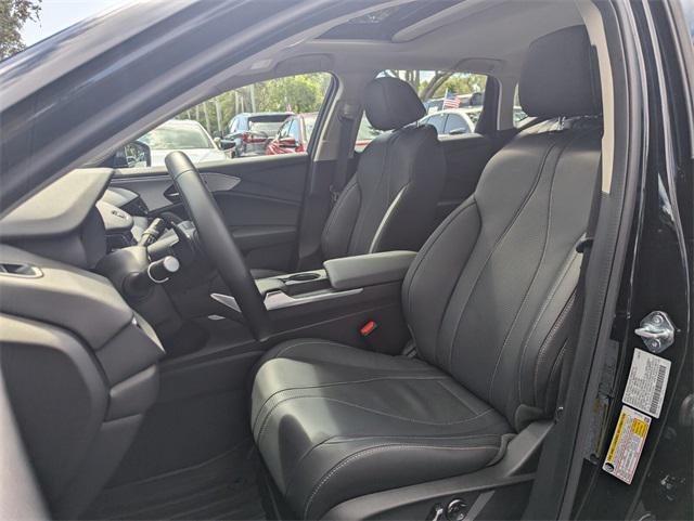 used 2025 Acura TLX car, priced at $38,900