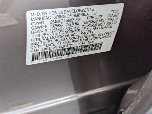 used 2025 Acura MDX car, priced at $47,900