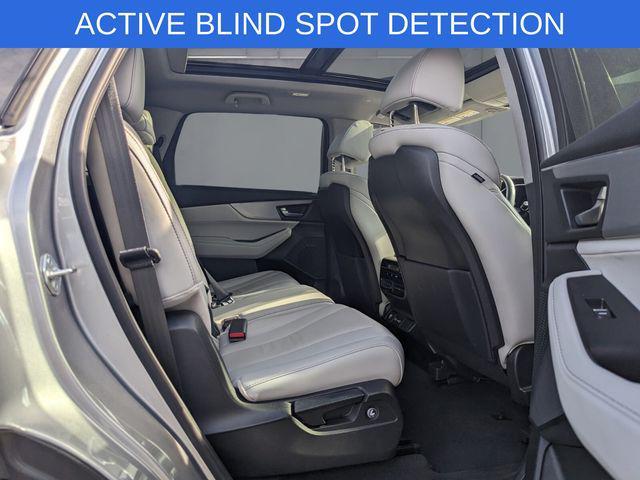 used 2024 Acura MDX car, priced at $39,330