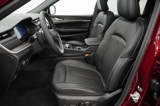 new 2025 Jeep Grand Cherokee car, priced at $41,760