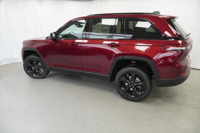 new 2024 Jeep Grand Cherokee car, priced at $42,675