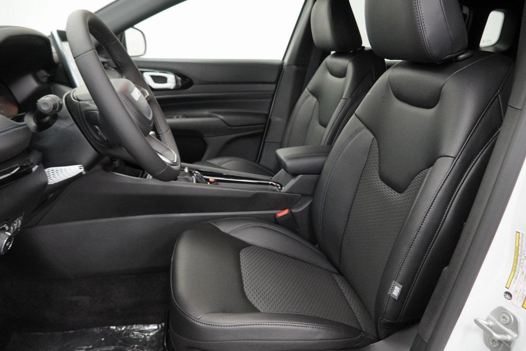 new 2026 Jeep Compass car, priced at $32,590