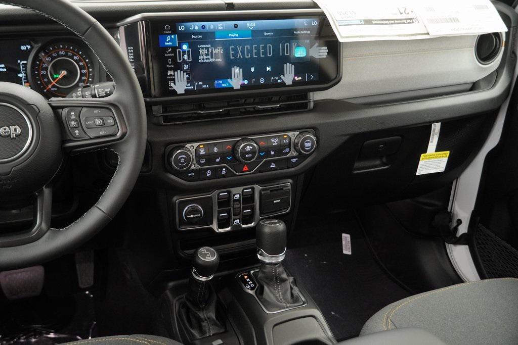 new 2026 Jeep Wrangler car, priced at $45,425