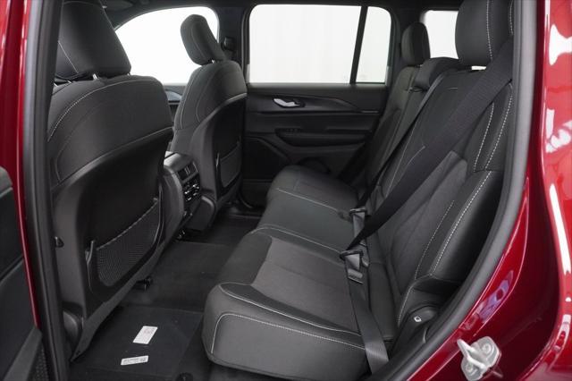 new 2025 Jeep Grand Cherokee car, priced at $34,875