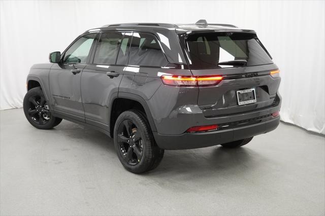 new 2025 Jeep Grand Cherokee car, priced at $49,735