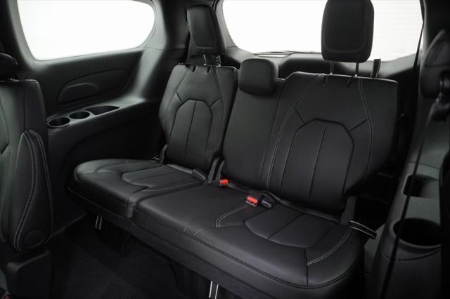 new 2025 Chrysler Pacifica car, priced at $41,445