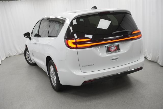 new 2025 Chrysler Pacifica car, priced at $41,445