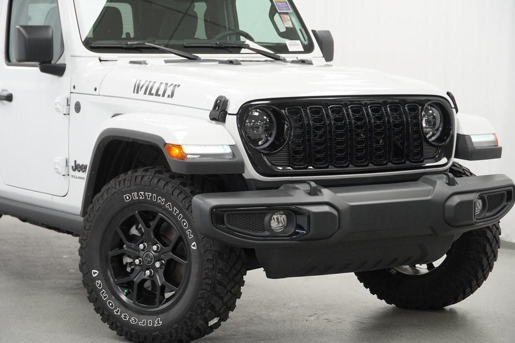 used 2024 Jeep Gladiator car, priced at $40,994