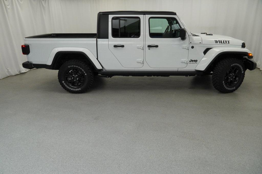 used 2024 Jeep Gladiator car, priced at $40,994