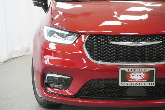 new 2025 Chrysler Pacifica car, priced at $48,110