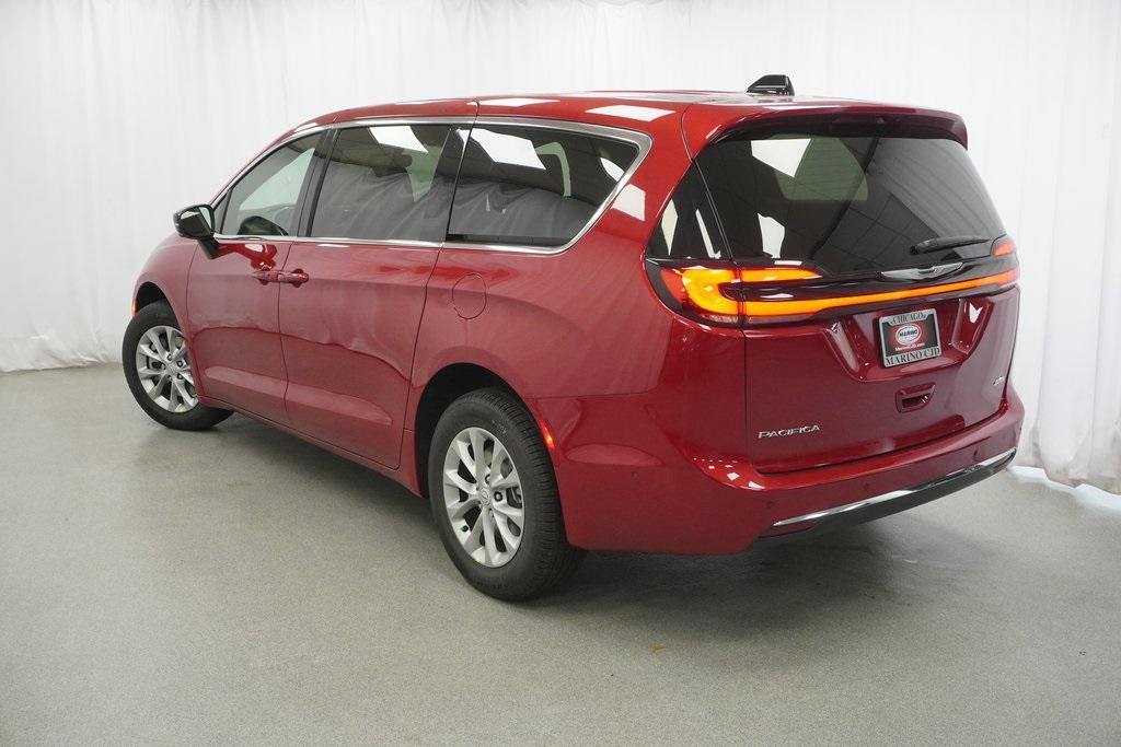 new 2025 Chrysler Pacifica car, priced at $45,860