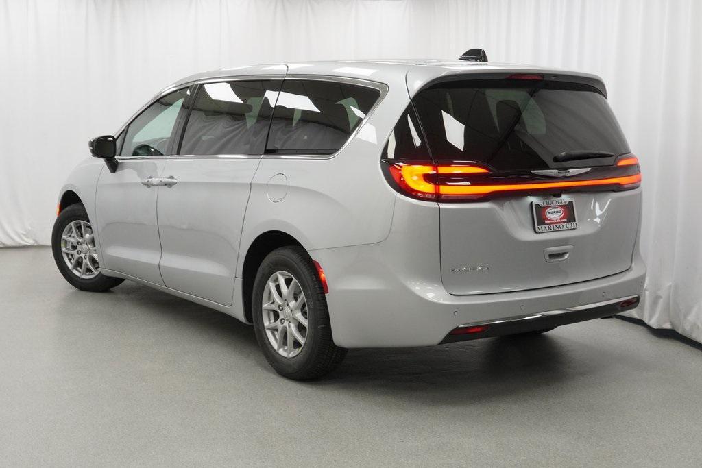 new 2026 Chrysler Pacifica car, priced at $39,915