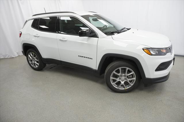 new 2024 Jeep Compass car, priced at $29,990