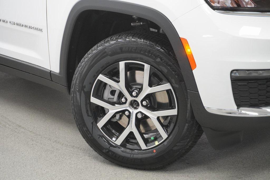 used 2024 Jeep Grand Cherokee L car, priced at $40,994