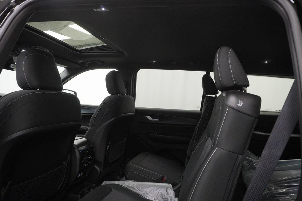 new 2025 Jeep Grand Cherokee L car, priced at $36,625