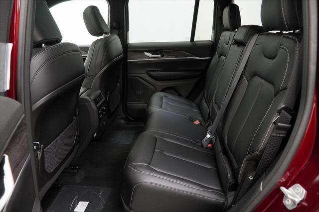 new 2025 Jeep Grand Cherokee car, priced at $43,010