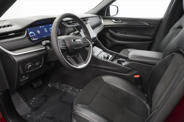 used 2024 Jeep Grand Cherokee car, priced at $38,494