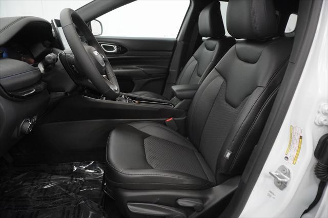 new 2025 Jeep Compass car, priced at $28,260