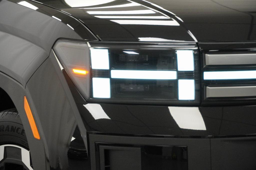 used 2024 Hyundai Santa Fe car, priced at $28,494