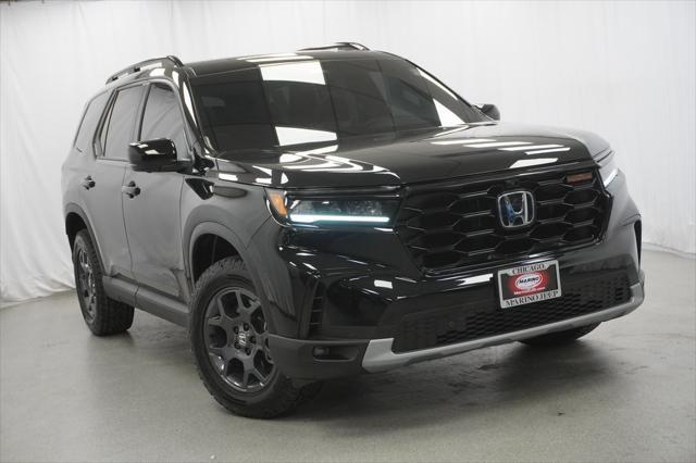used 2025 Honda Pilot car, priced at $48,294