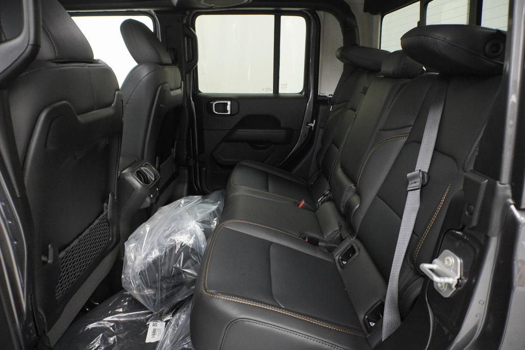 new 2025 Jeep Gladiator car, priced at $46,835