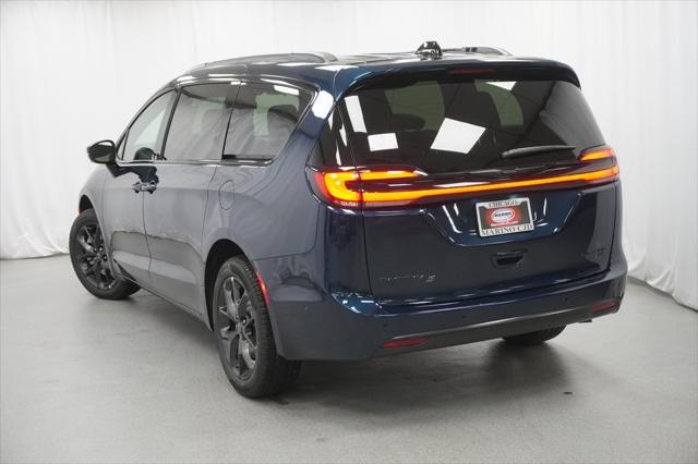 new 2025 Chrysler Pacifica car, priced at $50,744