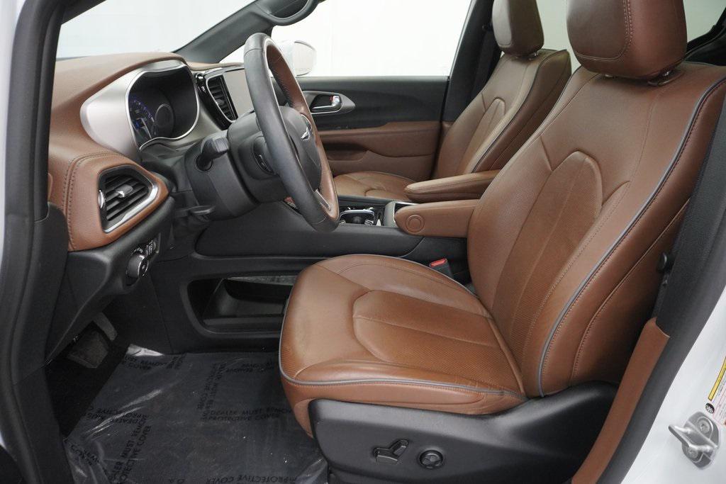 used 2021 Chrysler Pacifica car, priced at $36,994